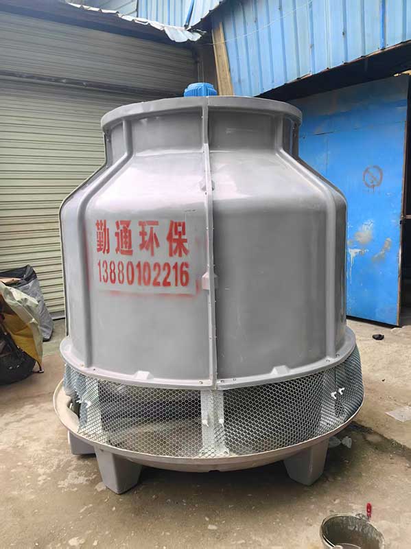乐山60T玻璃钢冷却塔整塔发货