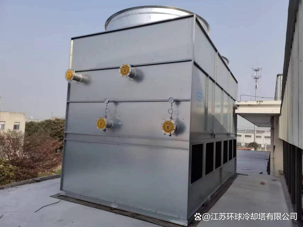 闭式冷却塔（或称密闭式冷却塔）是一种通过封闭循环系统实现高效散热的设备